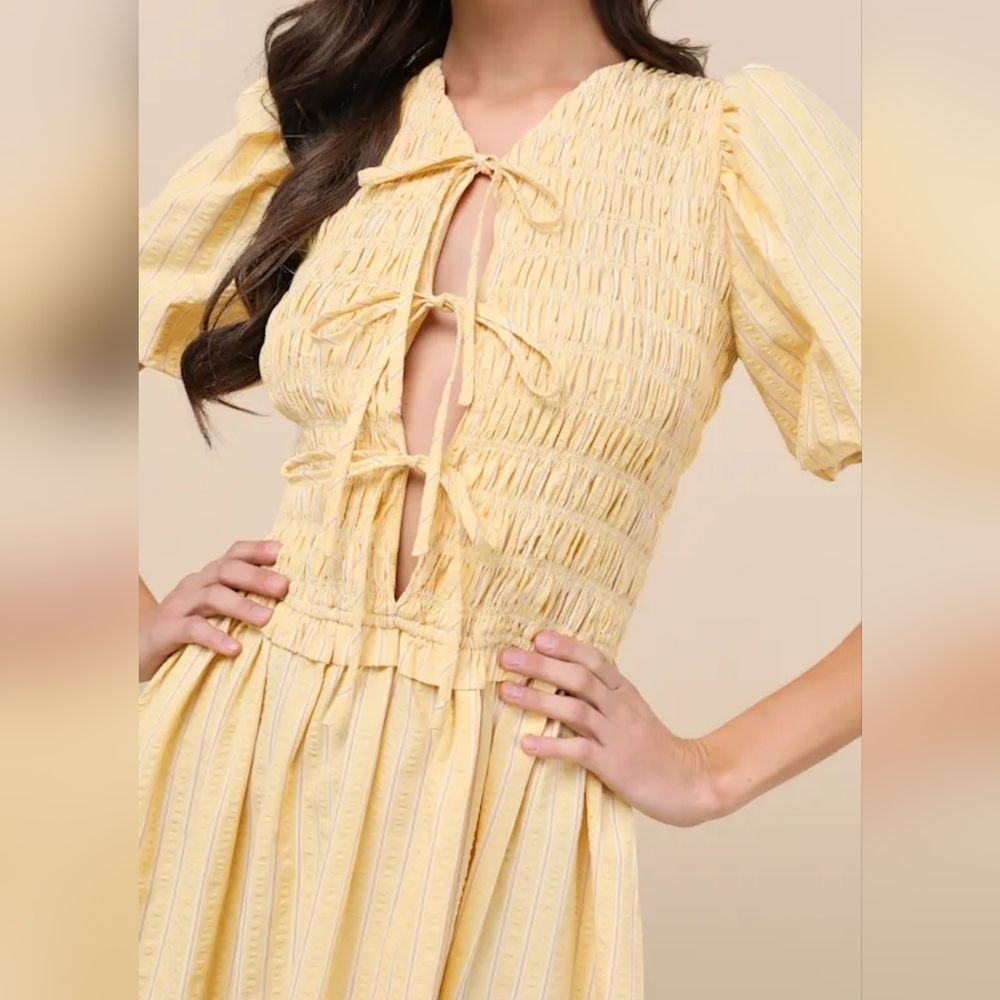 Extro&Vert Sara Yellow Striped Smocked Short Puff Sleeve Cut Out Midi Dress — image 2 of 8